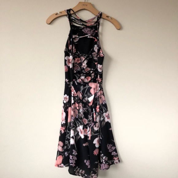 NWT- Black & Pink floral Caged strap dress - Picture 4 of 8